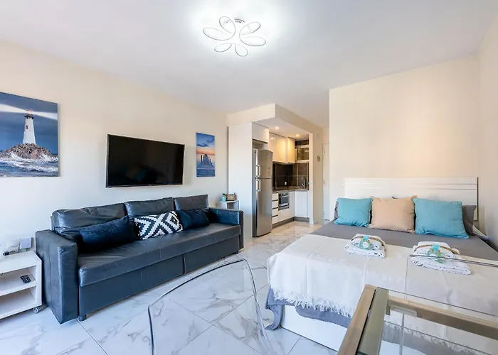 797 Holiday Rentals - Acogedor Estudio Ubicado En Edificio Jupiter