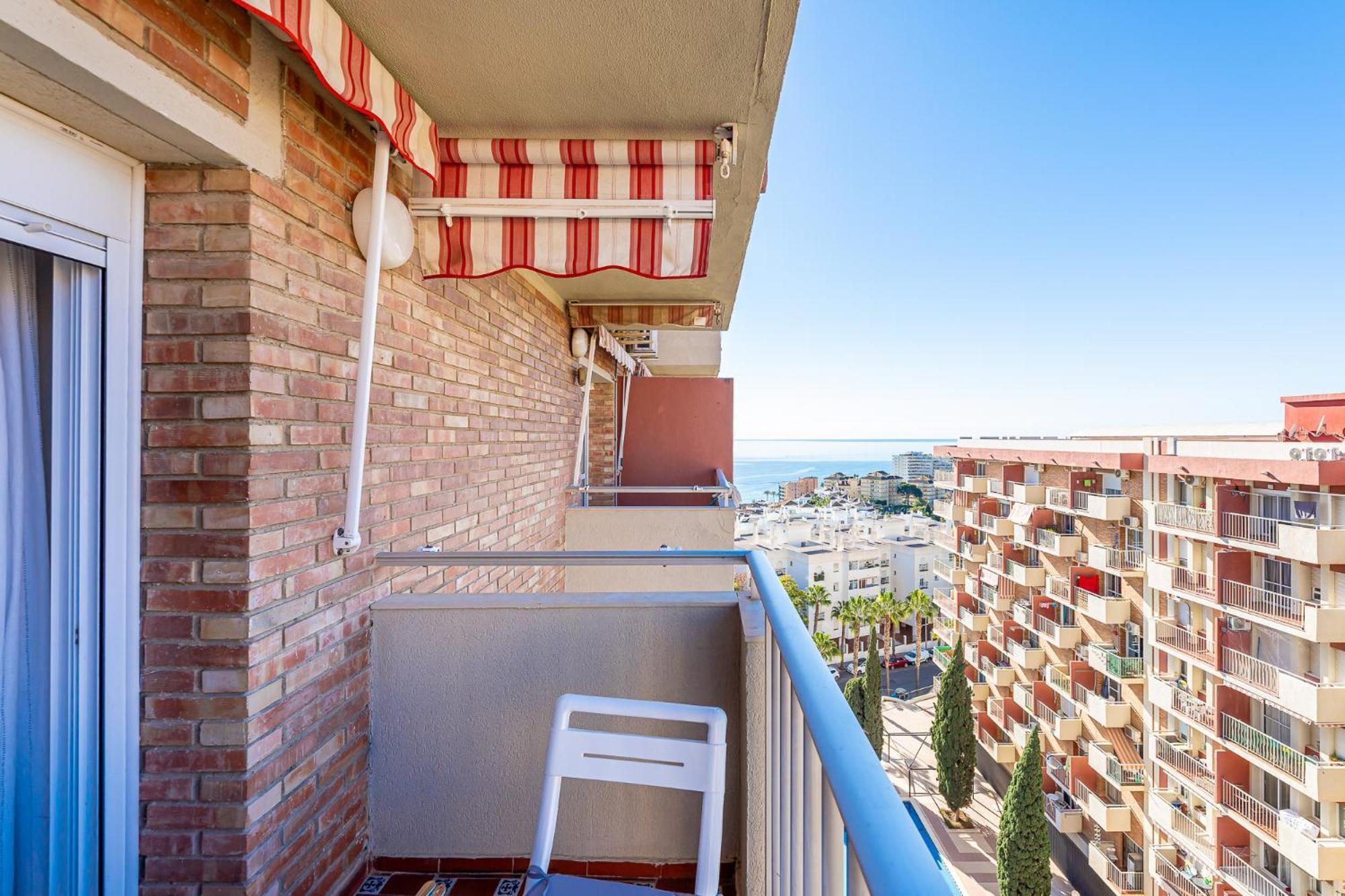 797 - Acogedor Estudio Ubicado En Edificio Jupiter * Benalmádena